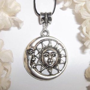 Necklace Sun Moon Star Celestial Unisex Gift 6602